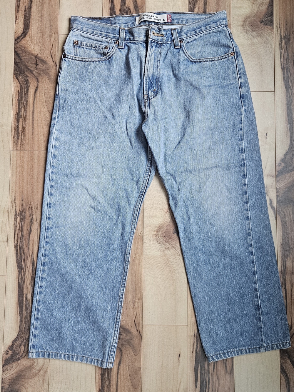 Levi's Light Blue Relaxed Fit Men's Jeans